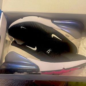 Brand new W Air Max 270 in the box